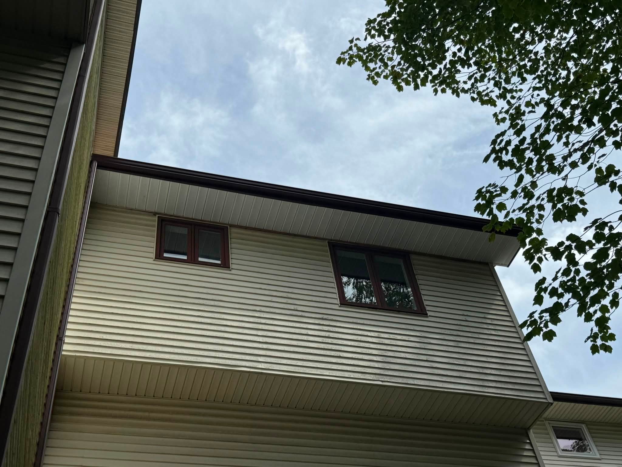 Long finished roofline with soffit fascia and eavestrough